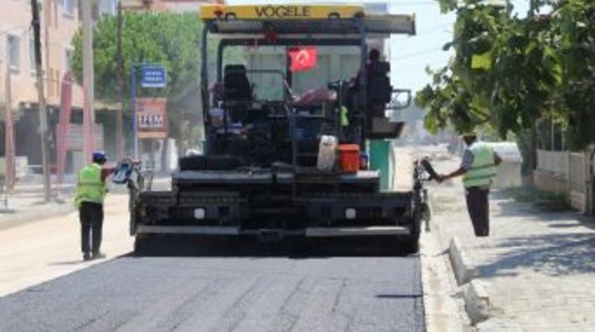 Burhaniye&rsquo;de Asfaltsız Yol Kalmayacak