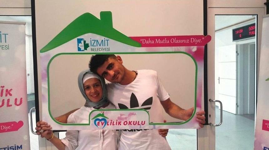 Evlilik Okulu Projesi B&uuml;y&uuml;k İlgi G&ouml;r&uuml;yor