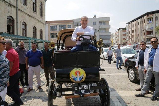 Başkan Sözlü’den Elektrikli Faytonla Adana Turu