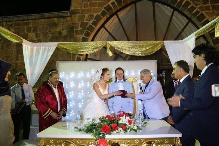 Tarihi Handa Nikah Töreni G2