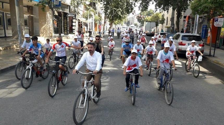 Tbmm Başkan Vekili Aydın Kuran Kursu &Ouml;ğrencileriyle Birlikte Pedal &Ccedil;evirdi