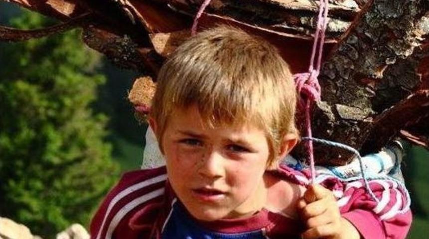 Şehit Eren&rsquo;in Ailesinin Paylaştığı Fotoğraf Herkesi Yeniden G&ouml;z Yaşlarına Boğdu