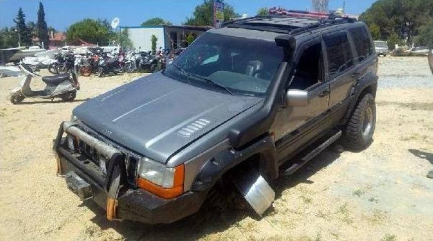 Kuşadası'nda Zincirleme Kaza: 1 &Ouml;l&uuml;, 1 Yaralı