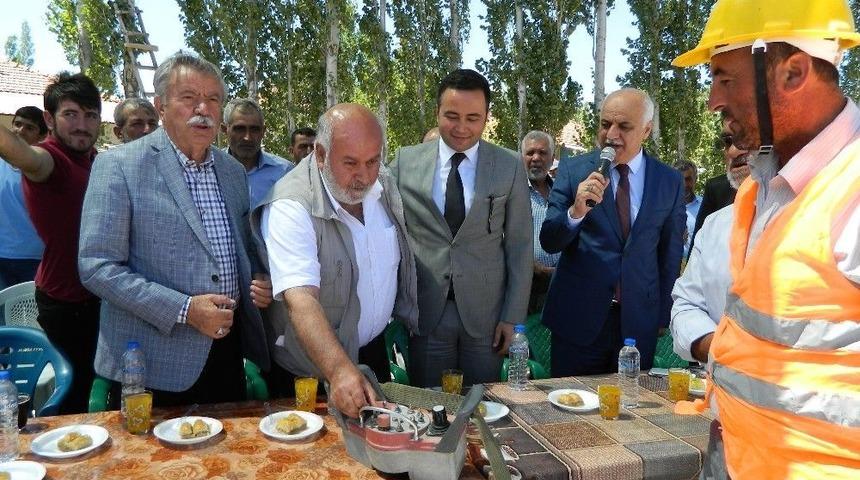 15 Temmuz Şehidi Adına Yapılacak Caminin Temeli Atıldı