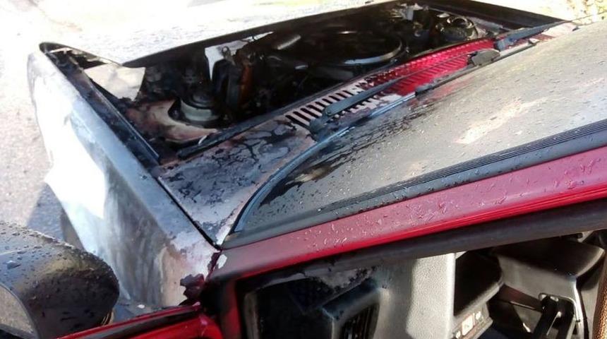 Malatya&rsquo;da Park Halindeki Ara&ccedil; Alev Alev Yandı