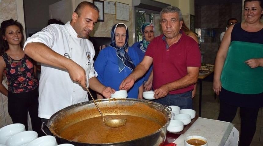 &Ccedil;&ouml;lyak Hastaları Glutensiz Sofrada Bir Araya Geldi