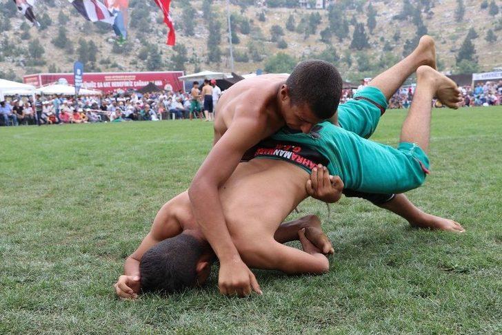 532. Kızıldağ Karakucak Güreşleri’nde 950 Pehlivan Boy Gösterdi G4