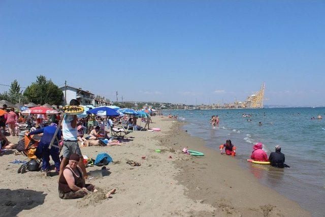 Hafta Sonu Tatili Plajları Dolup Taşırdı