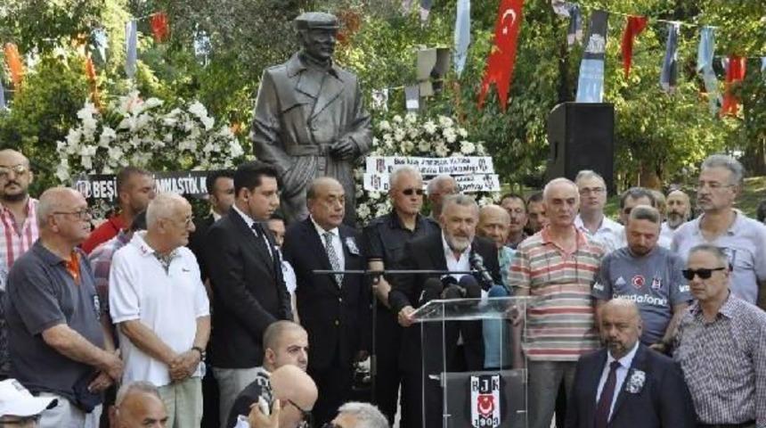 Süleyman Seba Için Akaretler'de Anma Töreni Düzenlendi
