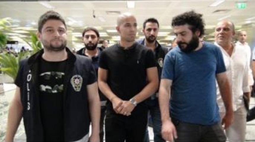 Sofiane Feghouli, İstanbul'a Geldi