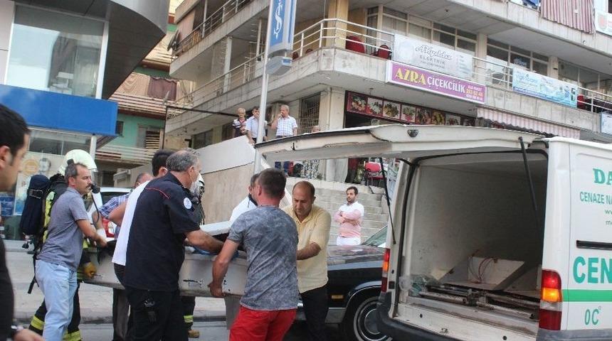 Ceset Kokusu Mahalleyi Sardı