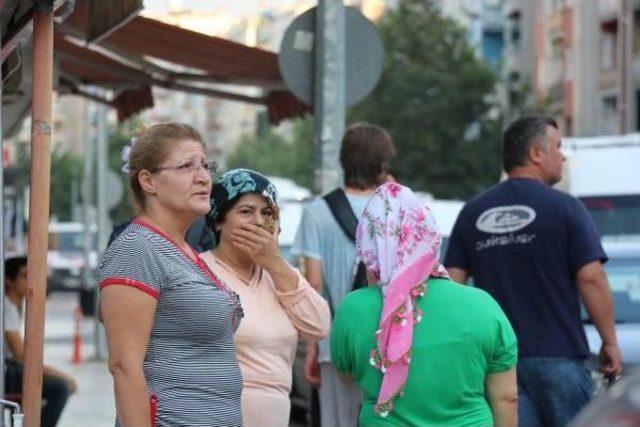 Evinden Kötü Kokular Gelen Kişi Ölü Bulundu