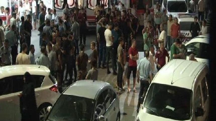 Emniyetin I&ccedil;inde Polise Bı&ccedil;akla Saldırı Deaş'lı &Ouml;ld&uuml;r&uuml;ld&uuml;