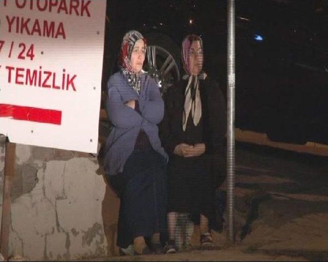 Emniyetin Içinde Polise Bıçaklı Saldırı: Deaş'lı Öldürülürken Polis Memuru Hastanede Şehit Oldu