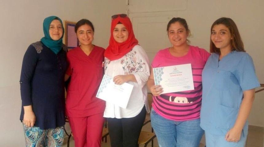 Finike&rsquo;de &ldquo;gebe Bilgilendirme Sınıfı&rdquo; A&ccedil;ıldı