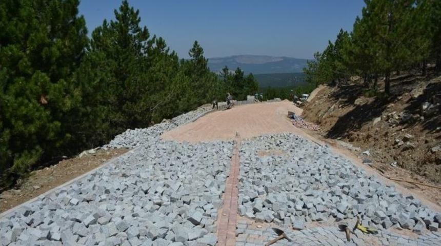 Gediz Muratdağı Termal Kayak Merkezi&rsquo;nde Y&uuml;r&uuml;t&uuml;len &Ccedil;alışmalar