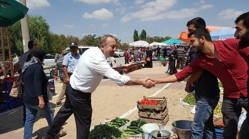 Başkan Şahiner Pazarcı Esnafını Dinledi