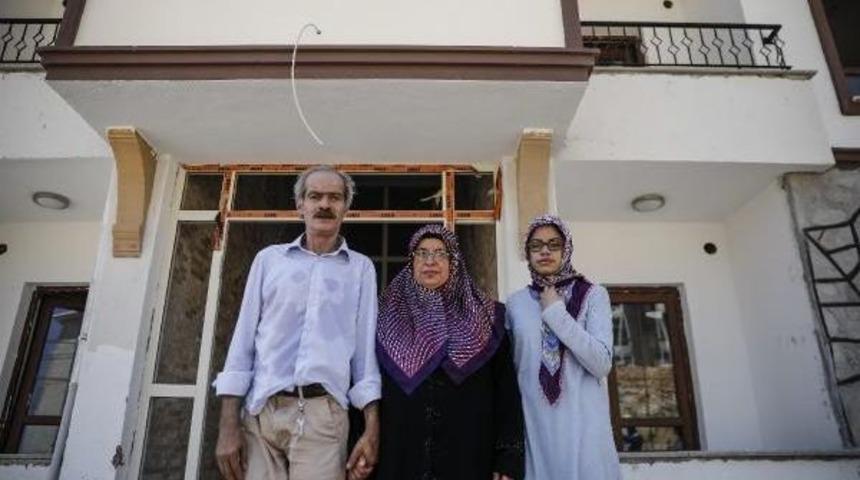 1 G&ouml;z Odalı Evde 4 &Ccedil;ocuk B&uuml;y&uuml;tt&uuml;, Emeklilikten Sonra Ilk Kez Ev Sahibi Oldu