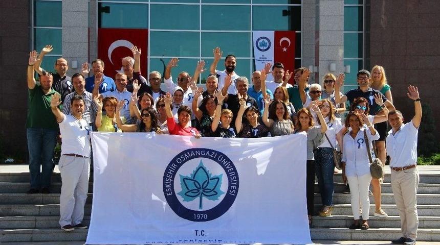 30 Yıl Sonra Aynı Sıralarına Oturdular