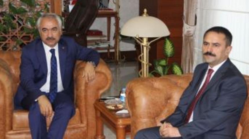 İ&ccedil;işleri Bakan Yardımcısı Ersoy, Vali Aktaş&rsquo;ı Ziyaret Etti