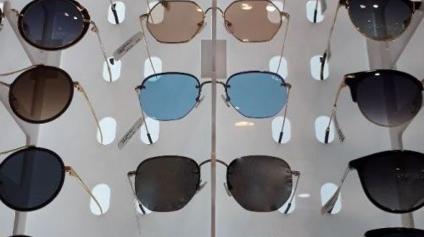 Kalitesiz Gözlükler Gözde Hasara Yol Açabiliyor