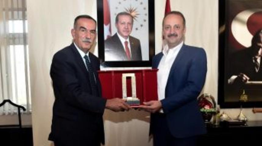 Eceabat Belediyesinden Kardeş Mamak Belediyesine Ziyaret