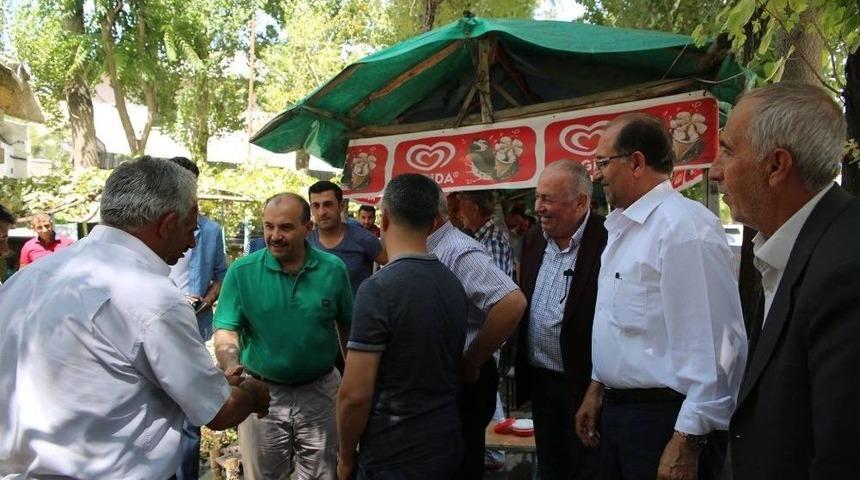 Bitlis Valisi Ustaoğlu, Vatandaşlarla Bir Araya Geldi