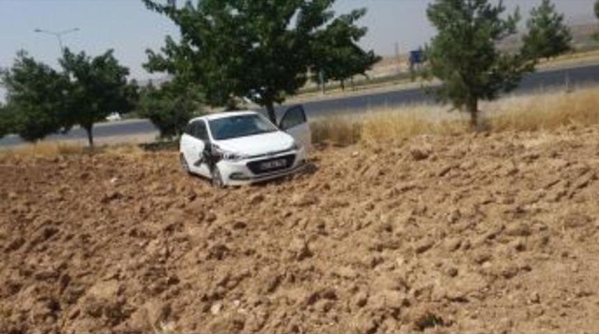 Kaza Yapan S&uuml;r&uuml;c&uuml;ler Kavga Etti