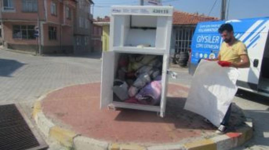 Emet Belediyesinin &lsquo;atık Giysileri Toplama&rsquo; Projesine İlgi