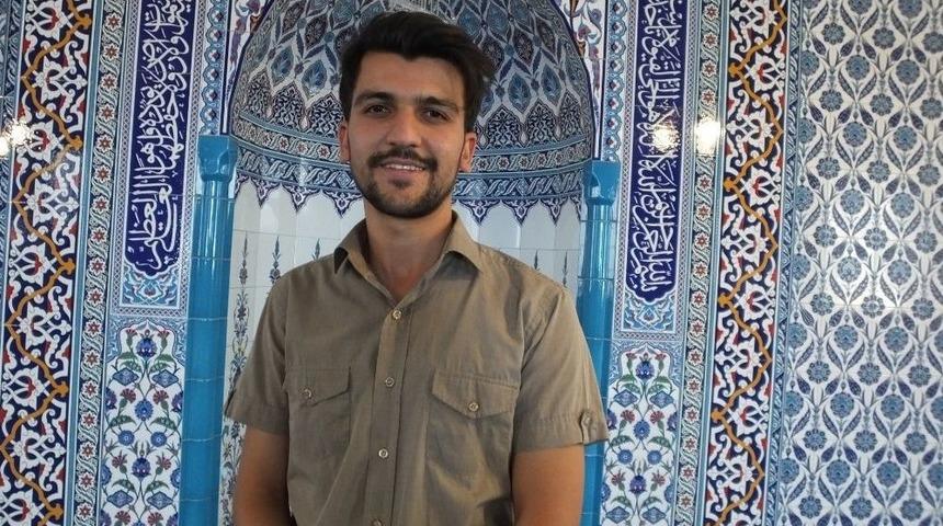 Burhaniye&rsquo;de Murat Kabak&ccedil;ı Yeni Camiye İmam Oldu