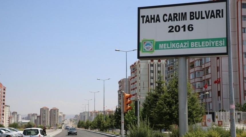 Taha Carım Bulvarı 4. Etapta Asfaltlama Çalışması