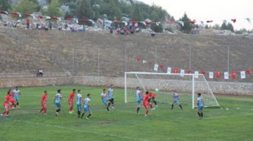 K&ouml;ylerarası Futbol Turnuvasında Final Heyecanı