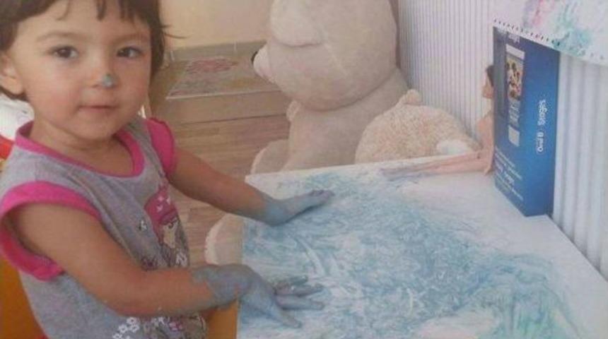 Minik Hilal G&ouml;zyaşları İle Uğurlandı