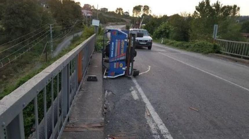 Zonguldak'ta 'pat Pat' Devrildi: 1 Yaralı