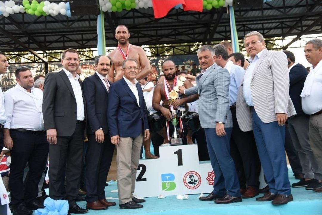 Kurtdere&rsquo;de G&uuml;reşler G&ouml;z Doldurdu