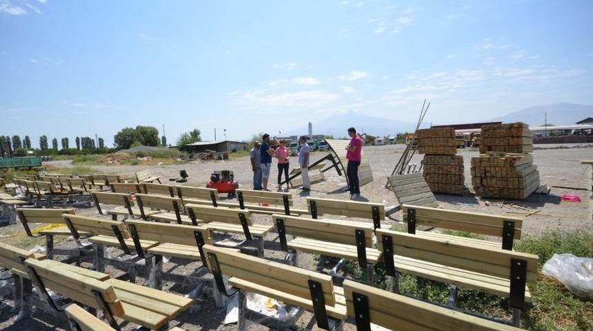 Iğdır&rsquo;a Yeni Park Ve Bah&ccedil;e Ekipmanları