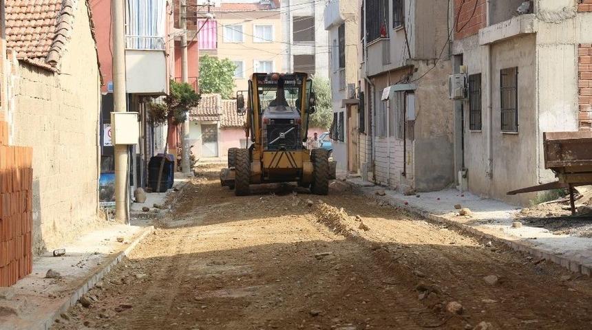 Turgutlu&rsquo;da 4 Sokakta Yenileme &Ccedil;alışması