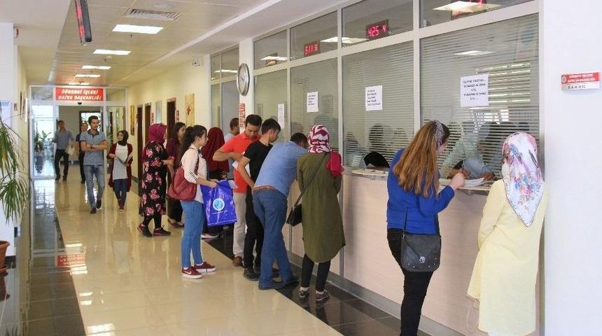 7 Aralık &Uuml;niversitesine &Ouml;ğrenci Kayıtları Başladı