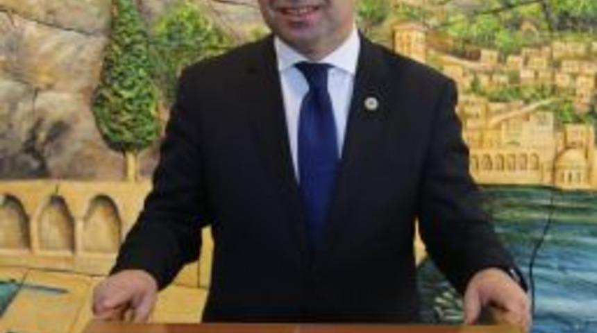 Çiftçi Ak Partinin 16’ncı Kuruluş Yıldönümünü Kutladı