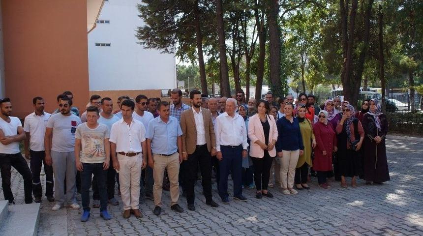 Lapseki&rsquo;de Ak Parti&rsquo;nin 16&rsquo;ncı Yıld&ouml;n&uuml;m&uuml; Kutlamaları