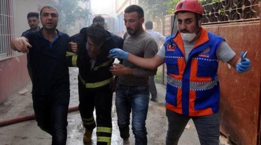 Gaziantep'te Iplik Fabrikasında Yangın &Ccedil;ıktı, Yakın Evler Boşaltdı (2)  - Yeniden