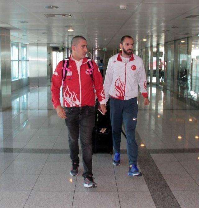 Atletizm Milli Takımı Türkiye’ye Döndü