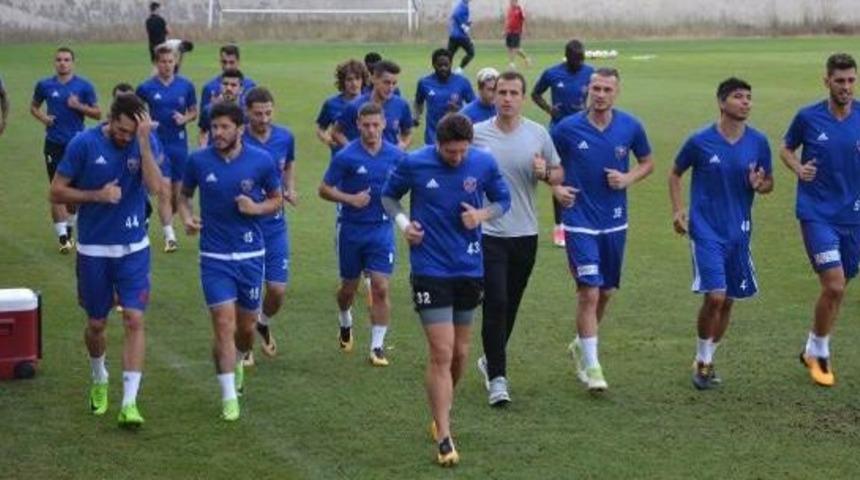 Kardemir Karab&uuml;kspor'da Medipol Başakşehir Hazırlıkları Başladı