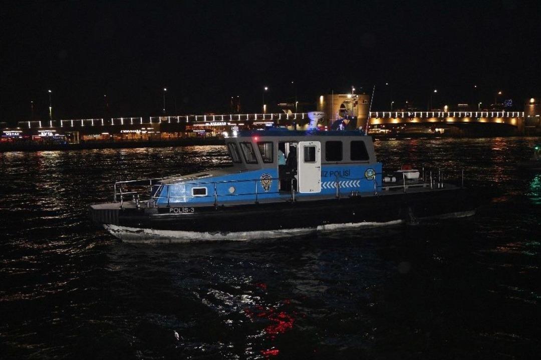 Karak&ouml;y&rsquo;de Bir &Ccedil;ocuğun Denize D&uuml;şt&uuml;ğ&uuml; İddiası Ekipleri Harekete Ge&ccedil;irdi