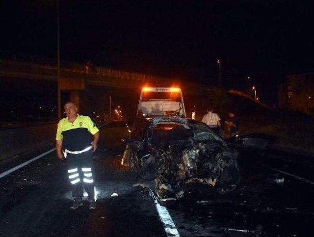 Kazada Ölen Sürücünün Çalan Cep Telefonunu Açan Polis Acı Haberi Verdi