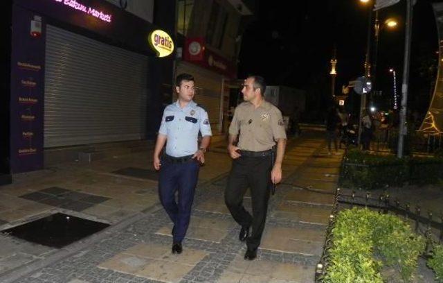 ‘Gece Kartalları’ Ilk Gece Polislerle Devriye Görevine Çıktı