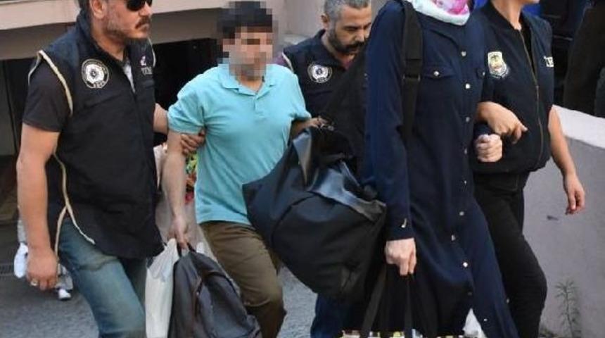 Evinde 448 Bin Dolar Bulanan Fet&ouml; Sanığı Ve Eşi Tutuklandı