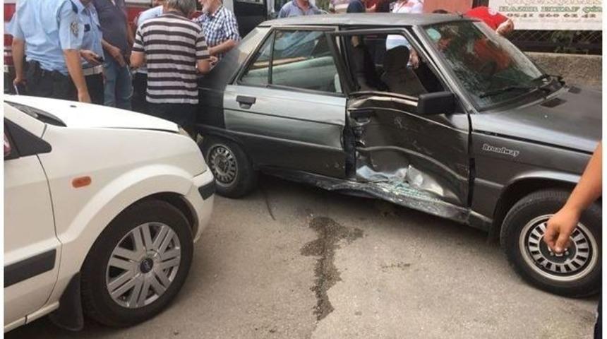 Kozan&rsquo;da Trafik Kazası;2 Yaralı