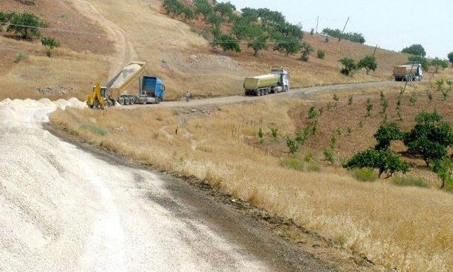 Araban’da Yol Yapım Çalışmaları Devam Ediyor