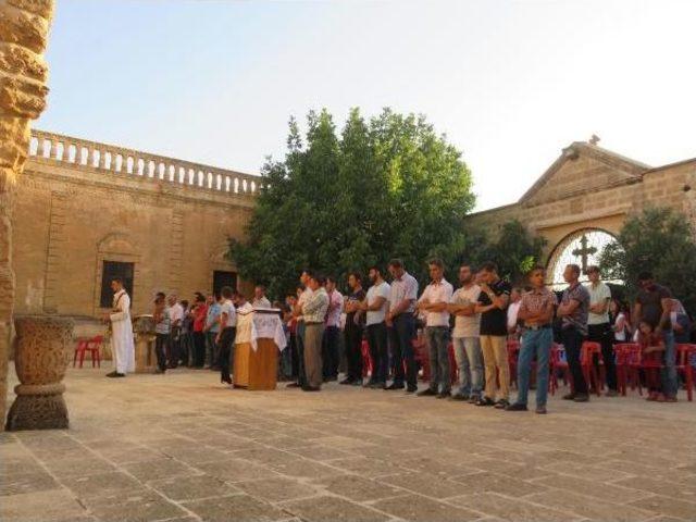 Midyat'ta Süryaniler, Meryem Ana'yı Ayinle Andı